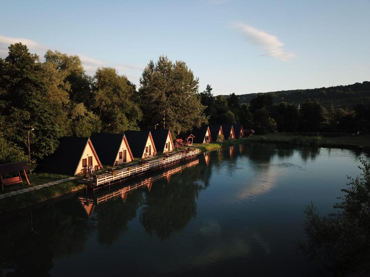 Pastravaria Zavoi Valea Danului Экстерьер фото